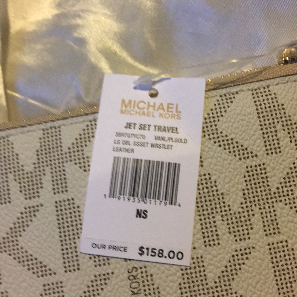 LAST ONE! NWT MICHAEL KORS Jet Set Travel Wristlet - Picture 6 of 8